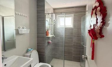 For sale 2 bed condo in Mueang Samut Prakan, Samut Prakan