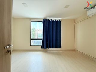 For sale 3 bed townhouse in Bang Phli, Samut Prakan