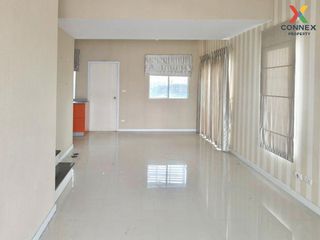 For sale 3 bed townhouse in Bang Sao Thong, Samut Prakan