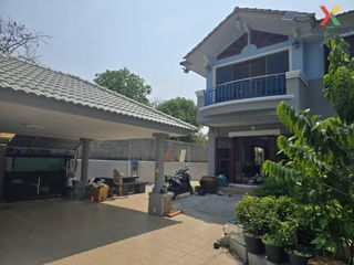 For sale 3 bed townhouse in Mueang Samut Sakhon, Samut Sakhon