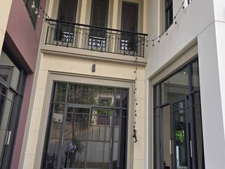 For sale 5 Beds house in Taling Chan, Bangkok