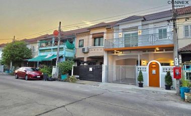 For sale 4 Beds townhouse in Sai Noi, Nonthaburi