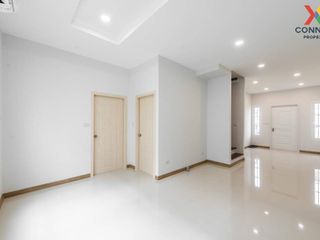 For sale 3 Beds townhouse in Sam Phran, Nakhon Pathom