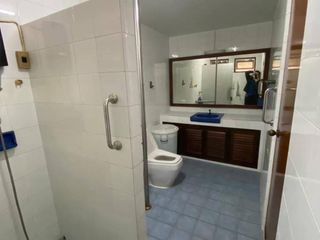 For sale 4 Beds house in Din Daeng, Bangkok