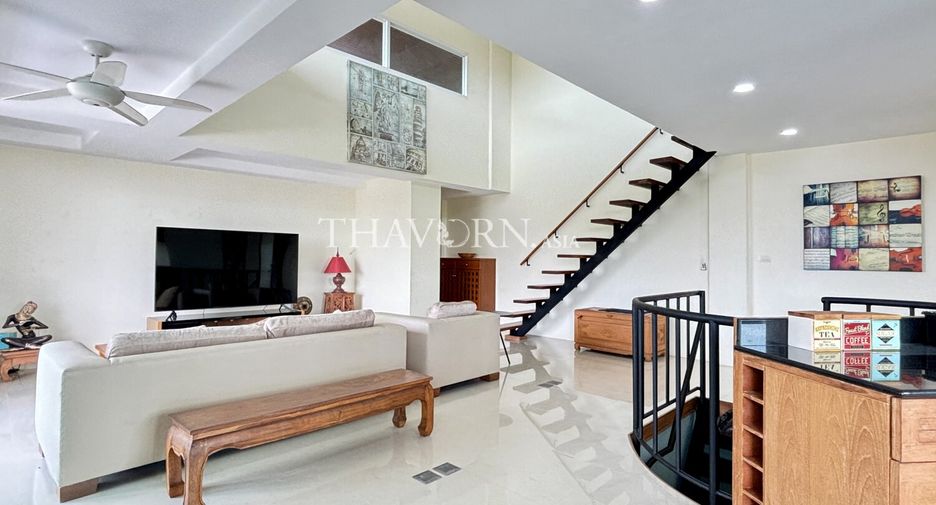For sale 3 bedrooms condo in Bang Lamung, Chonburi