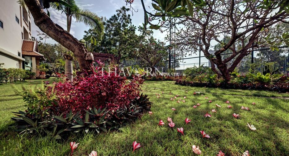 For sale 3 bedrooms condo in Bang Lamung, Chonburi