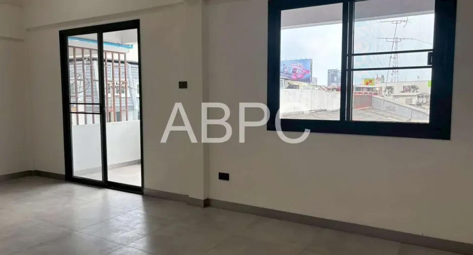For sale 4 ベッドルーム townhouse in Bang Lamung, Chonburi