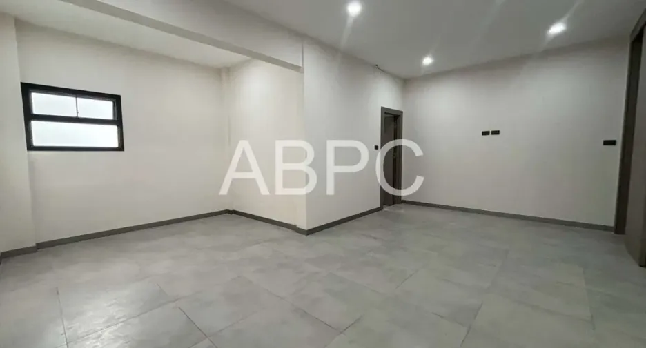 For sale 4 ベッドルーム townhouse in Bang Lamung, Chonburi