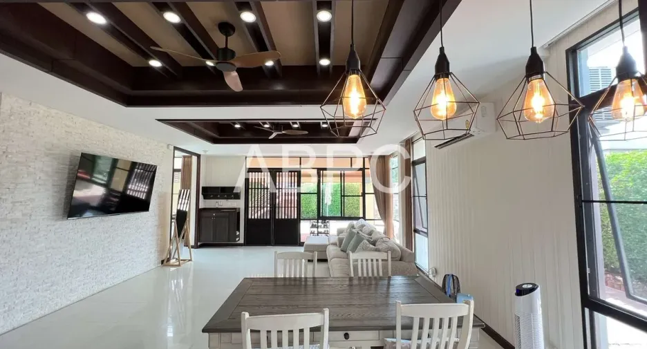 For rent and for sale 3 bedrooms house in Bang Lamung, Chonburi