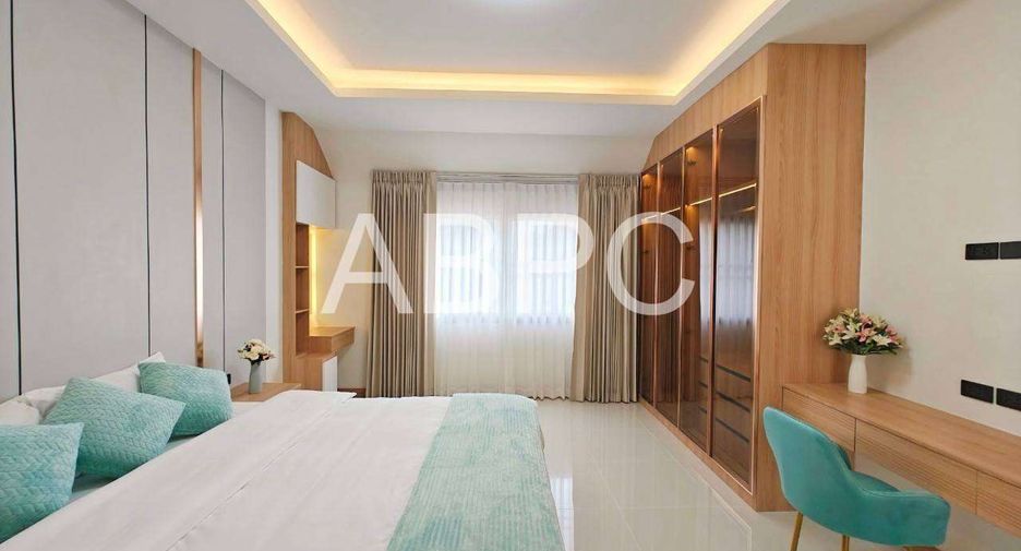 出售 4 卧室 独立屋 在 Bang Lamung, Chon Buri
