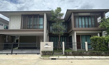For rent 4 Beds house in Bang Kapi, Bangkok
