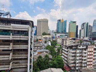 For rent 4 bed condo in Khlong Toei, Bangkok