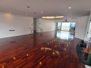 For rent 4 bed condo in Khlong Toei, Bangkok