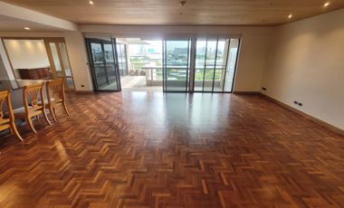 For rent 3 Beds condo in Khlong Toei, Bangkok