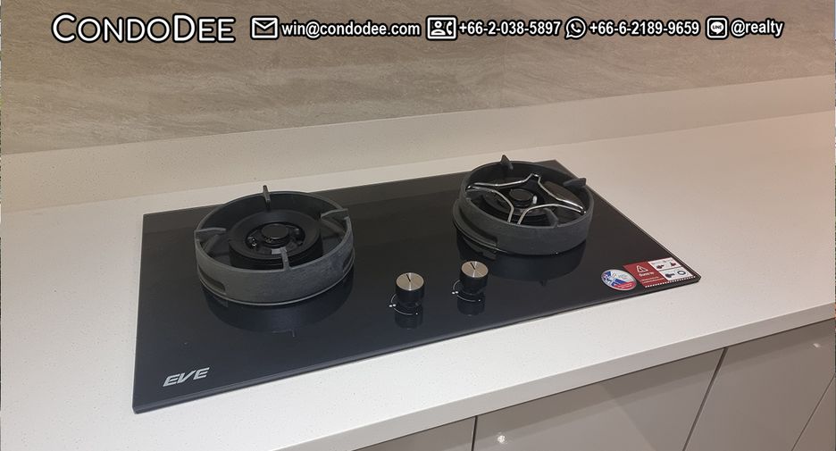 Casa adosada en venta de 4 habitaciones en Watthana, Bangkok