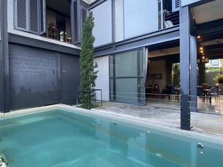 For sale 6 Beds house in Khlong Toei, Bangkok
