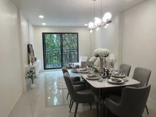 For sale 3 bed townhouse in Khlong San, Bangkok