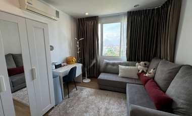 For sale 2 bed condo in Huai Khwang, Bangkok