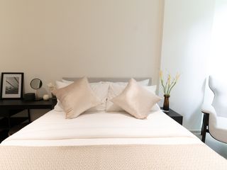 For sale 1 bed condo in Khlong Toei, Bangkok