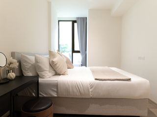 For sale 1 bed condo in Khlong Toei, Bangkok
