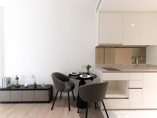 For sale 1 bed condo in Khlong Toei, Bangkok