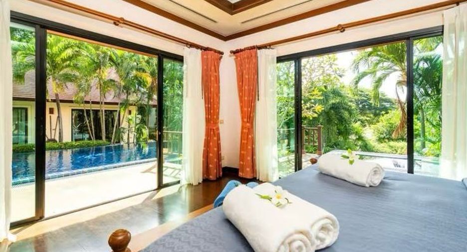For rent 4 bed villa in Mueang Phuket, Phuket