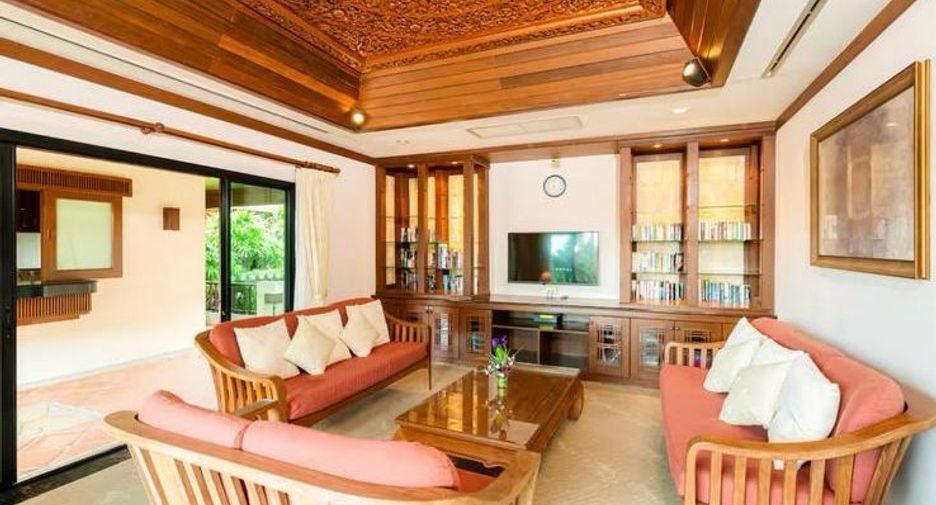 For rent 4 bed villa in Mueang Phuket, Phuket