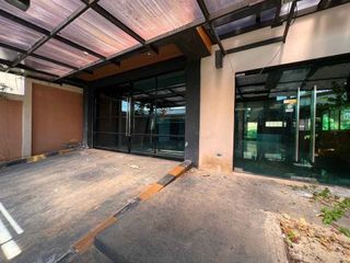 For rent 4 bed townhouse in Mueang Phuket, Phuket