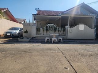 For sale 2 bed townhouse in East Pattaya, Pattaya