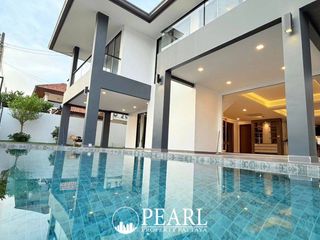 For sale 6 bed villa in Bang Lamung, Chonburi