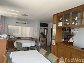 For rent 4 bed townhouse in South Pattaya, Pattaya