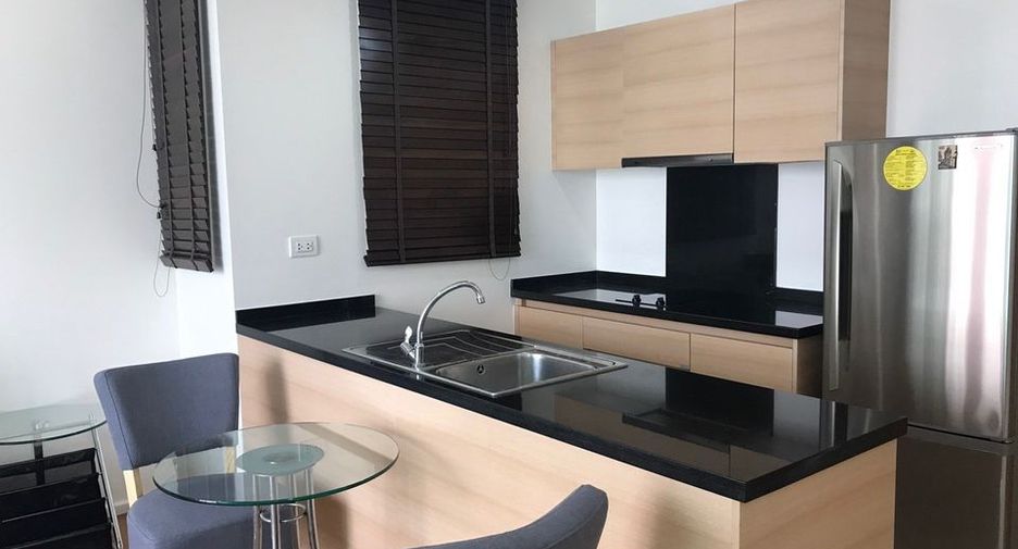 For rent 1 bed condo in Watthana, Bangkok