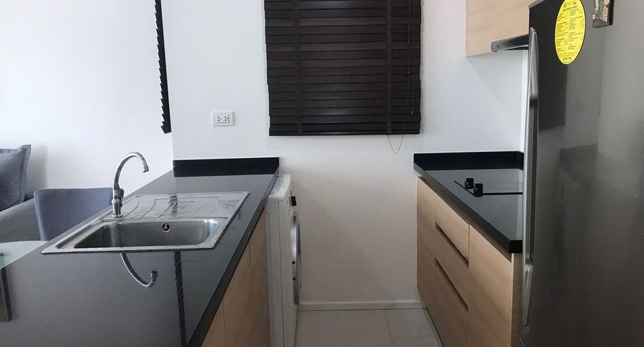 For rent 1 bed condo in Watthana, Bangkok