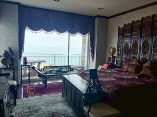 For sale 5 bed condo in Hua Hin, Prachuap Khiri Khan