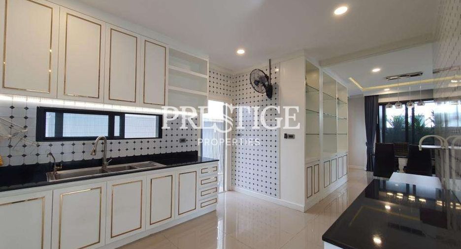 For sale 3 bedrooms house in Bang Lamung, Chonburi