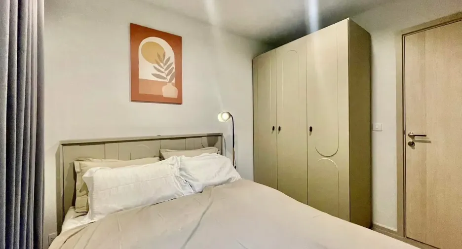 For rent 2 bed condo in Pathum Wan, Bangkok