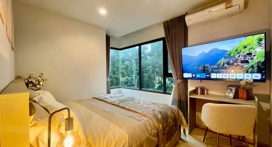 For rent 2 bed condo in Pathum Wan, Bangkok
