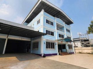 For rent warehouse in Pak Kret, Nonthaburi