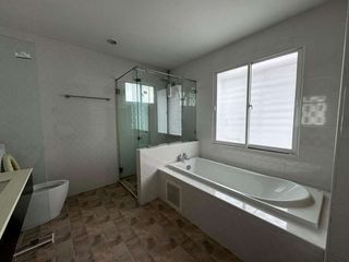 For rent そして for sale 3 Beds house in Sai Mai, Bangkok