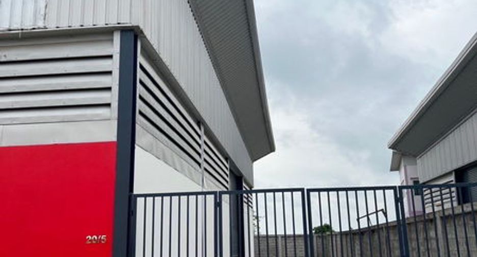 For sale and for rent warehouse in Sai Noi, Nonthaburi