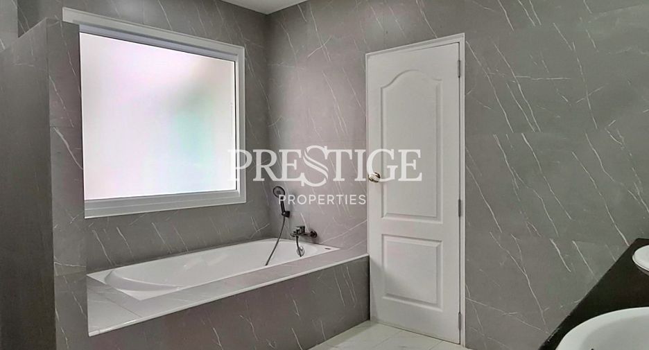 À vendre 4 chambres maison à Jomtien, Pattaya