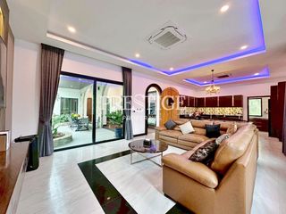 For rent 5 bedrooms house in Bang Lamung, Chonburi