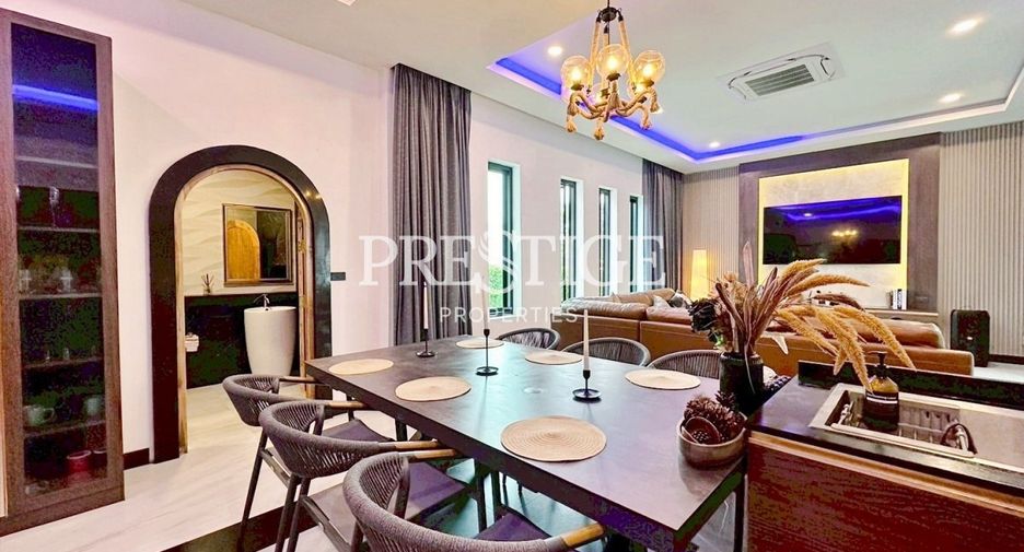Haus zur Miete mit 5 Zimmer in Bang Lamung, Chonburi