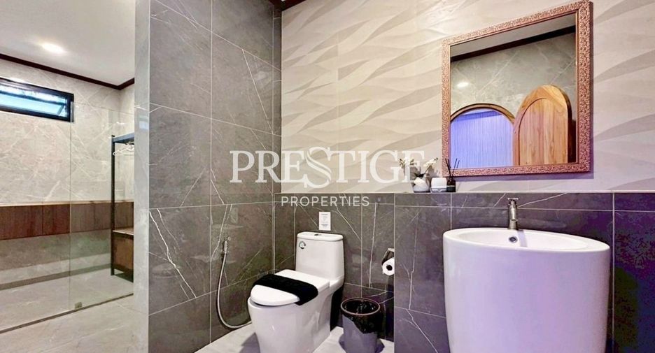 Haus zur Miete mit 5 Zimmer in Bang Lamung, Chonburi