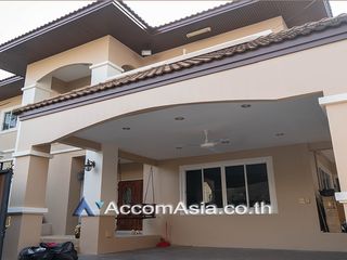 For rent and for sale 6 bed house in Watthana, Bangkok