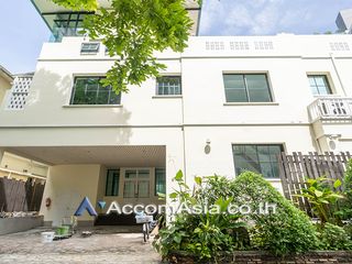 For rent 5 bed house in Khlong Toei, Bangkok