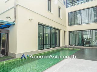 For rent 5 bed house in Khlong Toei, Bangkok