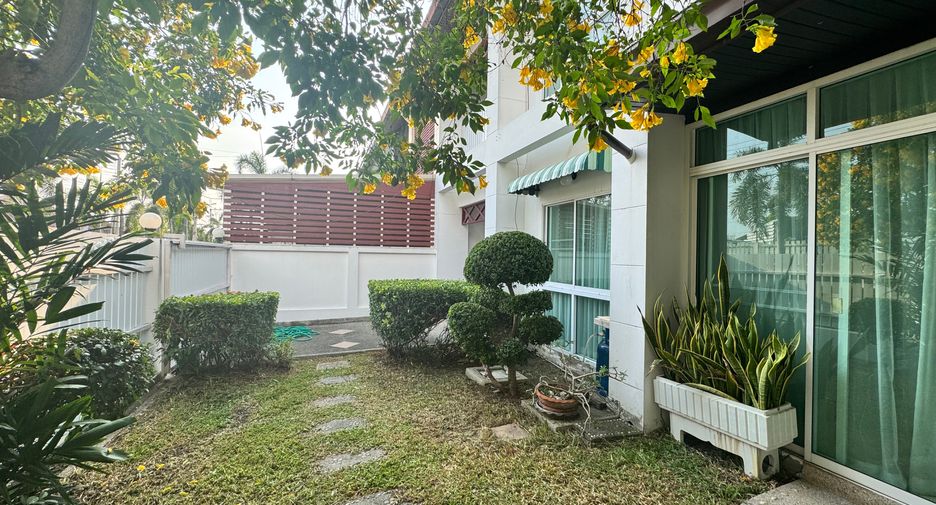 À vendre 3 chambres maison à East Pattaya, Pattaya