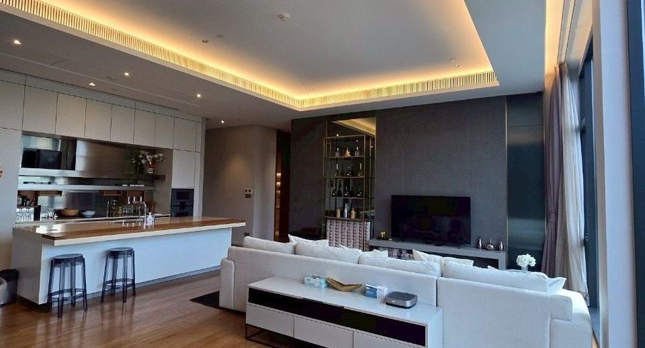 For sale 3 Beds condo in Pathum Wan, Bangkok