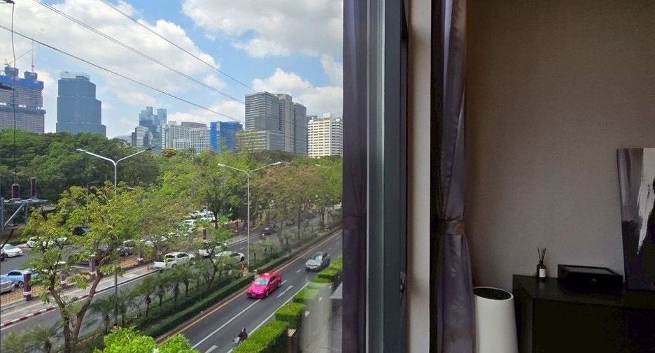 For sale 3 Beds condo in Pathum Wan, Bangkok